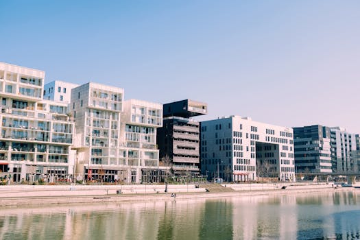 Hotels Surrounded by Solar-Powered Glass Cities