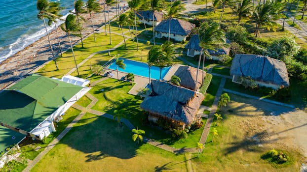 Resorts That Provide Green Roof Forest Suites